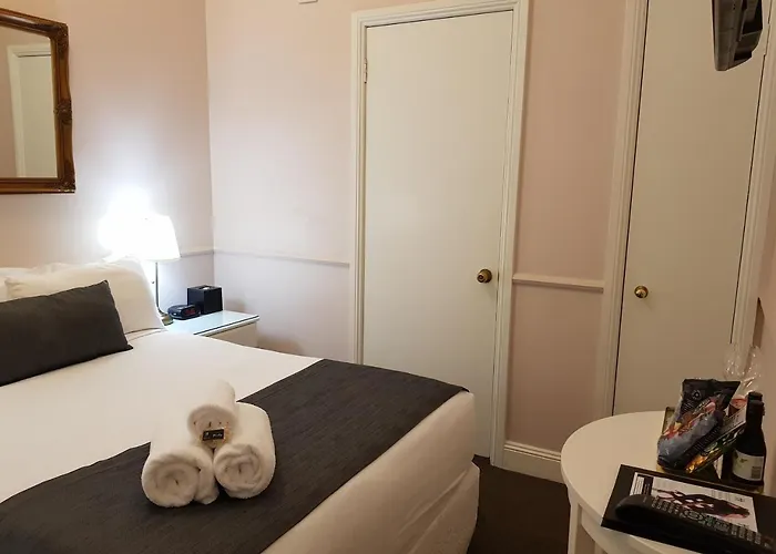 Budget King Room